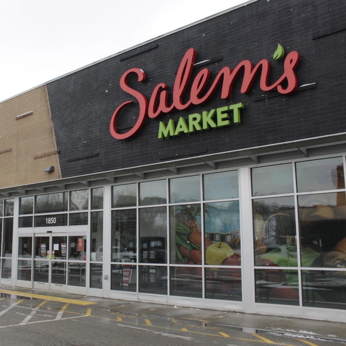 salem's market storefront